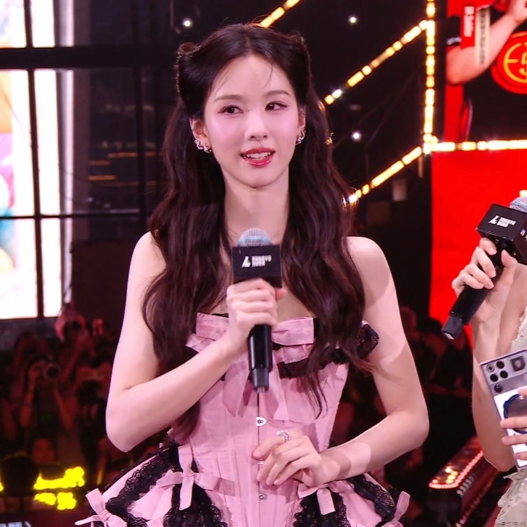 我家顶级魅魔就这样 一次线下 一次惊艳 