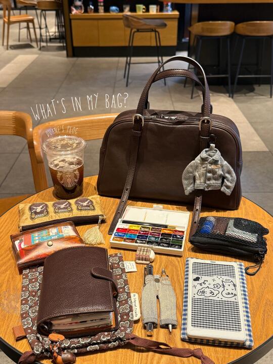 ☕️咖啡店摸鱼新姿势｜🎨写生随身物品翻包