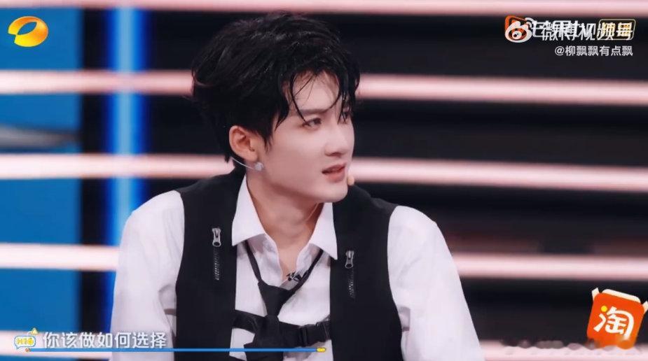 听檀健次说话，声音苏到没朋友，专业cv的魅力散发，直接让人心花怒放，谁能不喜欢！