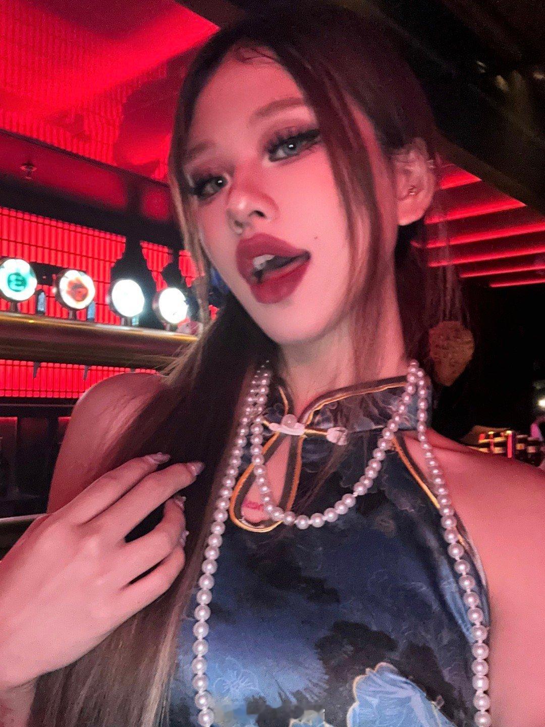 小小旗袍 ​​​