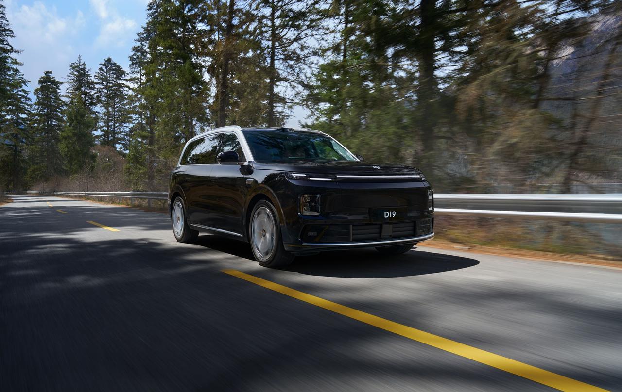 攒了几年钱买辆车，出门最怕被问“师傅，走吗？”

20多万的全尺寸SUV，有一个