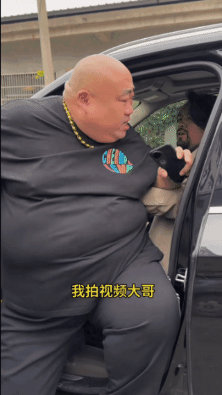 擦亮眼睛，
千万别上当！
网上教你走捷径
迅速赚快钱的人，
其实是想割你的韭菜，