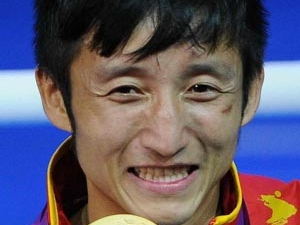 5000元约战邹市明！网红峰哥操作引热议，拳王尊严太现实峰哥5000元约战邹市明