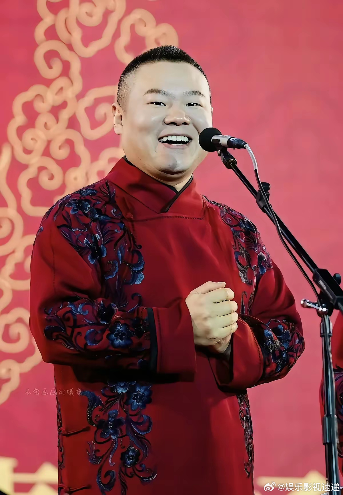 我敢说岳云鹏的演唱会很难被人超越不是因为黄晓明和陈梦到现场，而是因为岳云鹏作为一