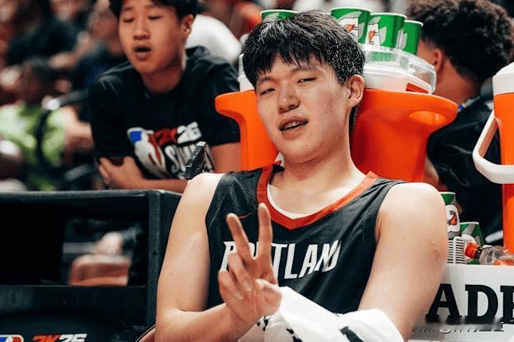 开拓者自媒体这波操作有点意思啊！10月26号，开拓者队媒体Blazers Lea