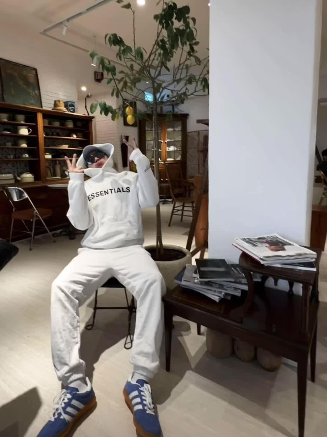 帅帅的 怪可爱的