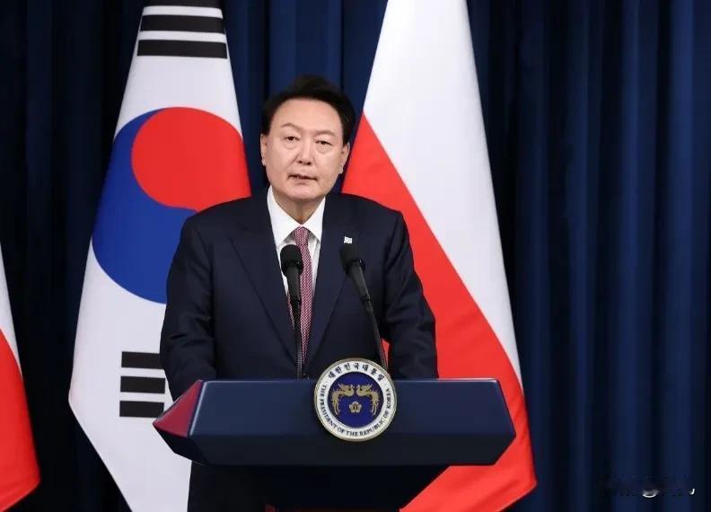 太尴尬了！韩国公调处对总统尹锡悦的逮捕询问失败后，将全部压力都转嫁给了代行总统职