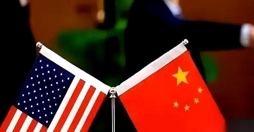 美以伊的炮声一响，中东这锅热油彻底炸了。这也是这几年里，美国在世界地图上点燃的不