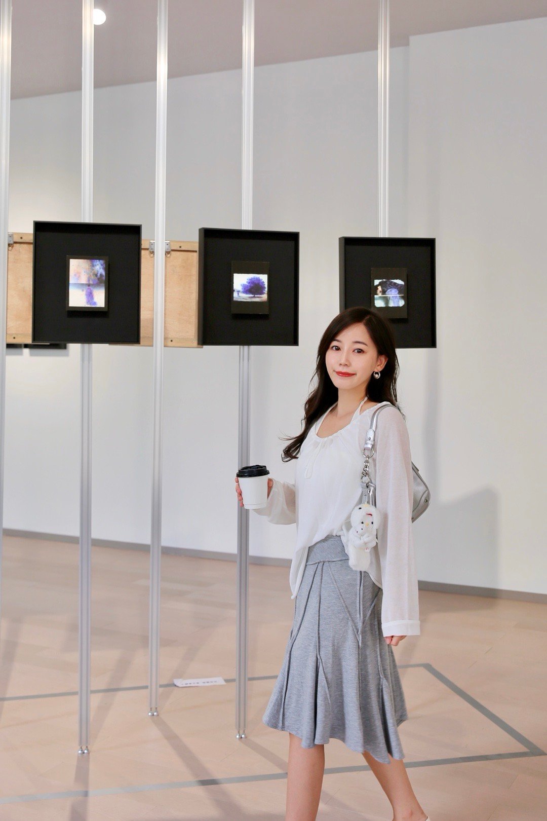 看展 🖤 