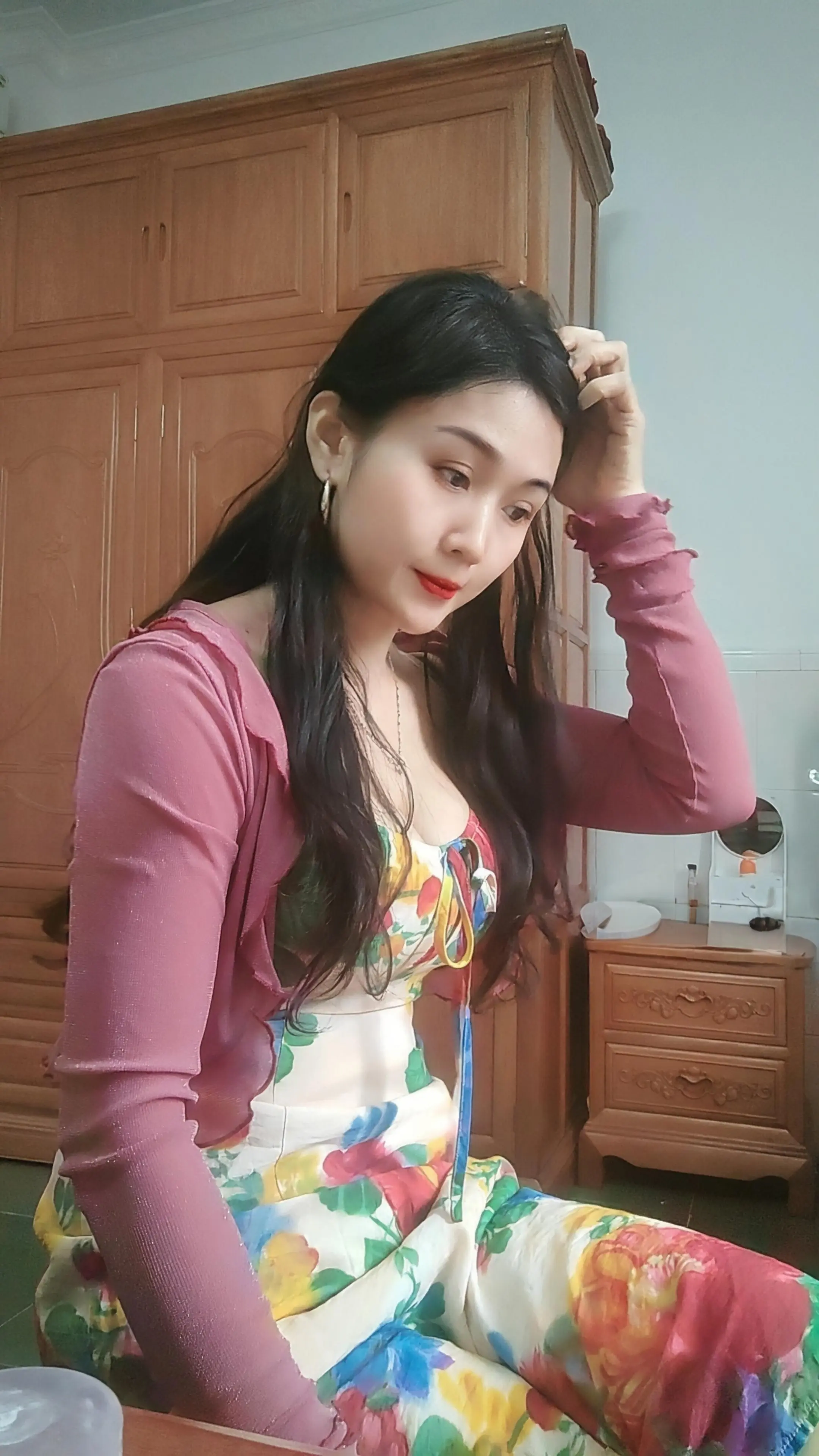 人的磁场很重要， 多和善良的人同行， 多和勤奋的人携手 ，多和真诚的人同路…