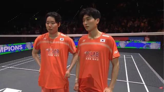 北京时间4月10日晚，2026亚洲羽毛球锦标赛刚刚结束了一场男双1/4决赛，新科