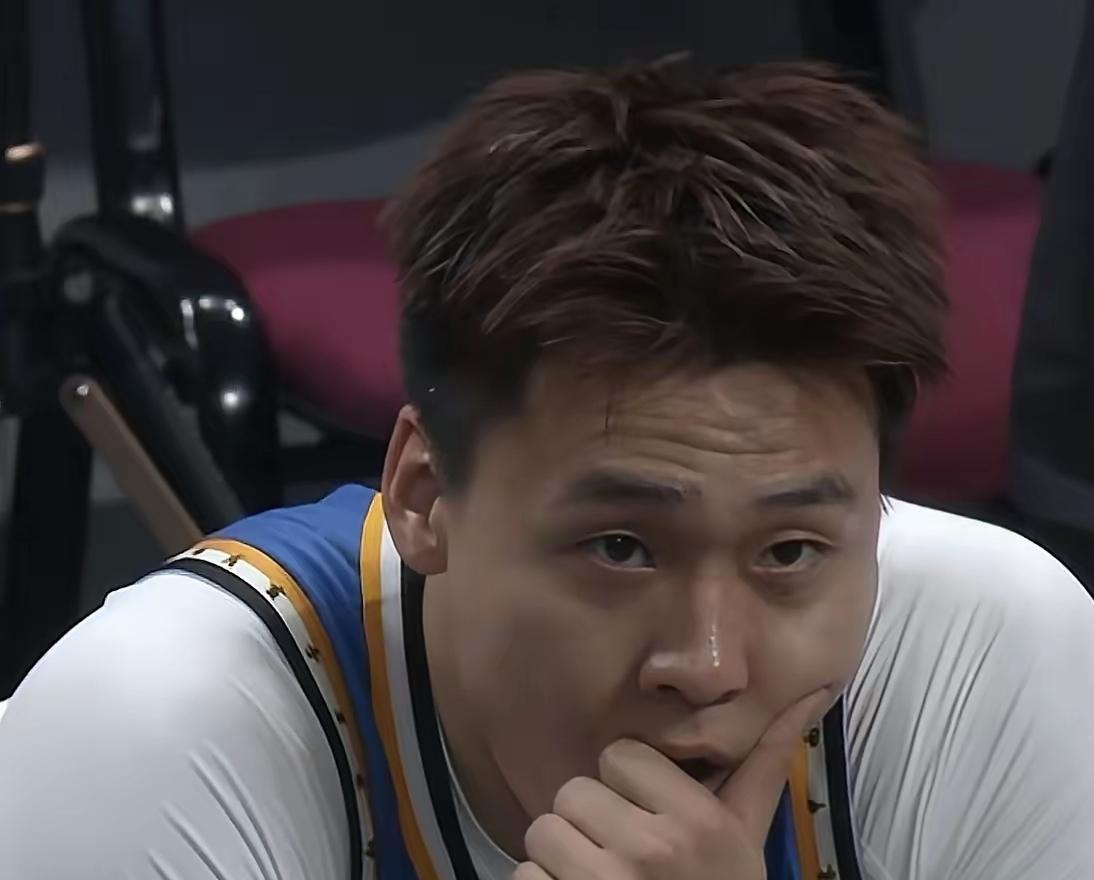 赵睿到底怎么了呢？在这轮系列赛表现真的太一般了吧，是身体🈶什么问题吗？打成这样