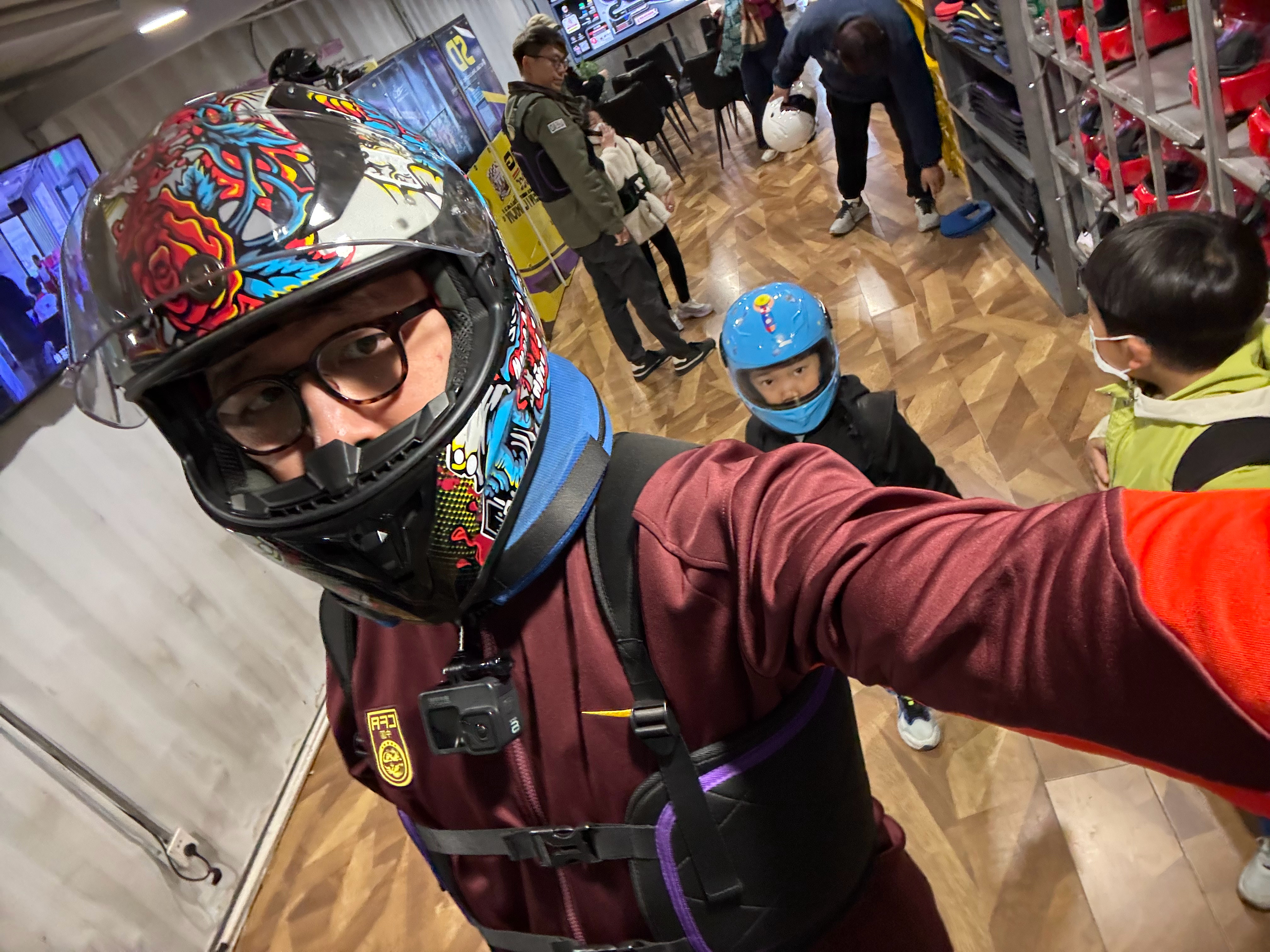 王楚钦夺冠恭喜恭喜！祝贺晚了，你夺冠时候 我正和姐妹兄弟们们飙卡丁车呢孙颖莎王楚