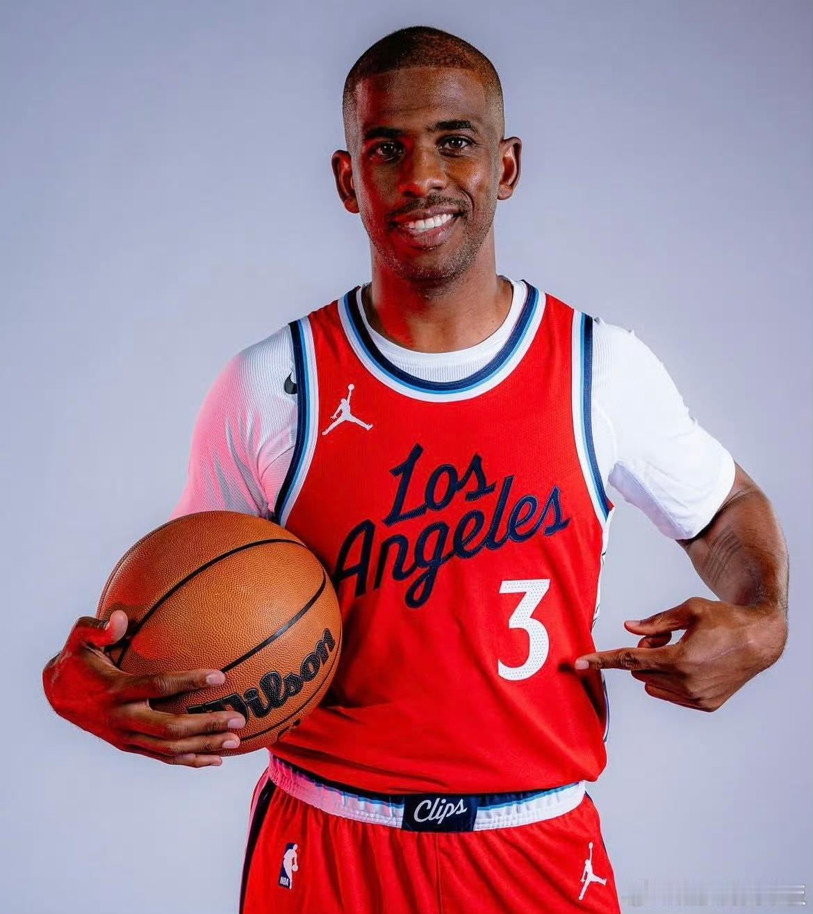 快船甩锅？保罗离队球队全揽责，“空接之城”传奇落幕太唏嘘！

快船官方官宣与传奇