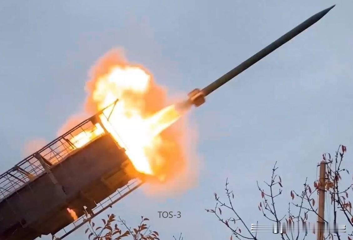 俄军东部集群新闻中心15日发布消息：
    东部集团军突击部队一鼓作气、乘胜追