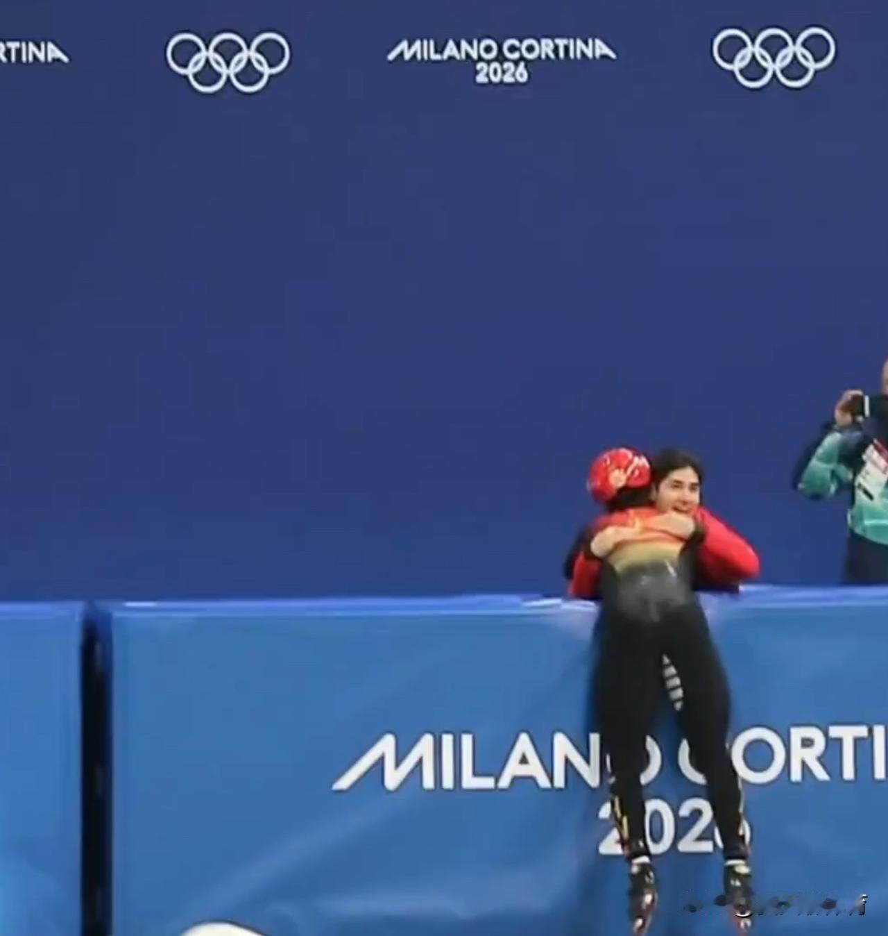 中国短道速滑队和速度滑冰队冲击首金！米兰冬奥会进入第7个比赛日，中国队依然是0金