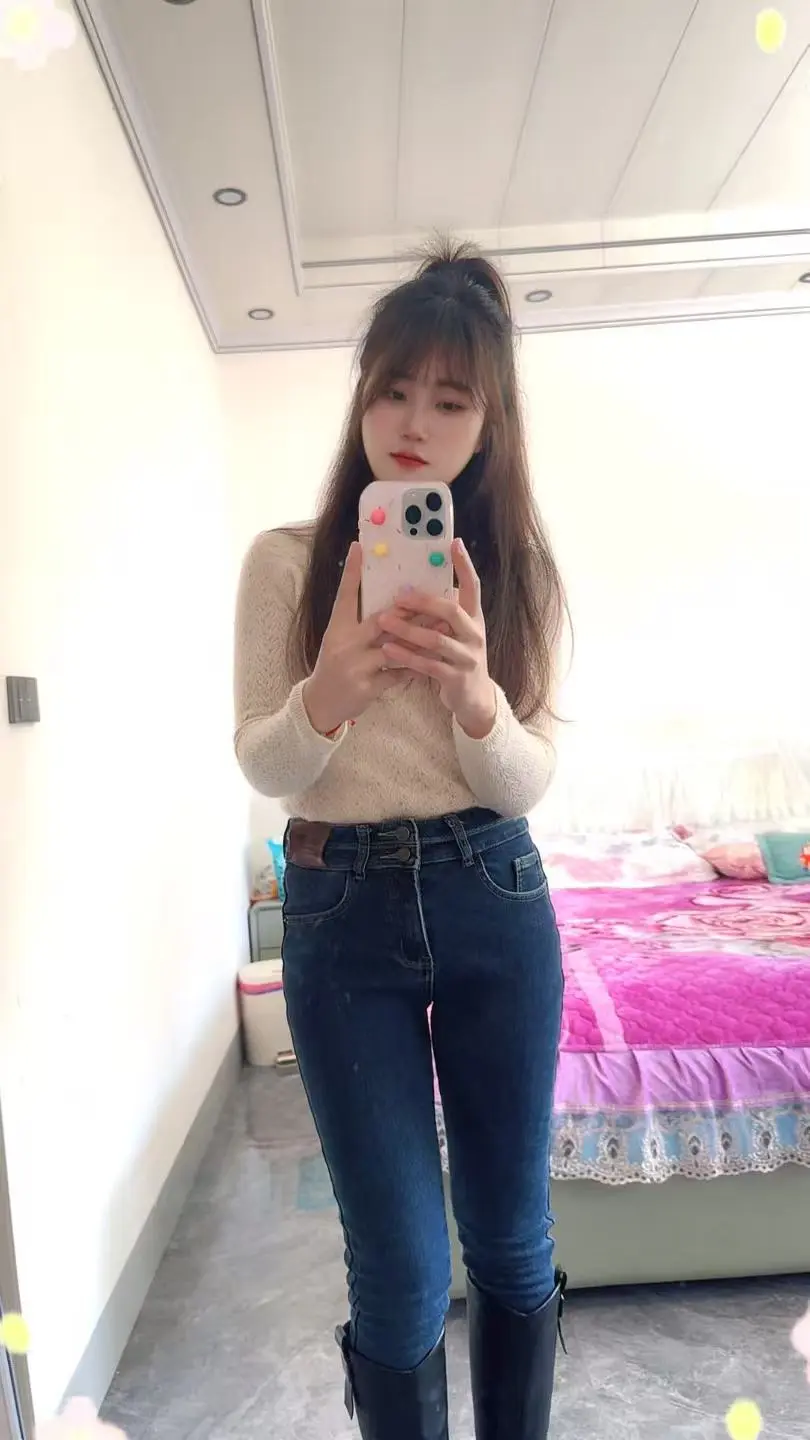 女人到了一定的年龄，就会明白一件事，嫁给谁都是一地鸡毛，和谁过都逃不开...