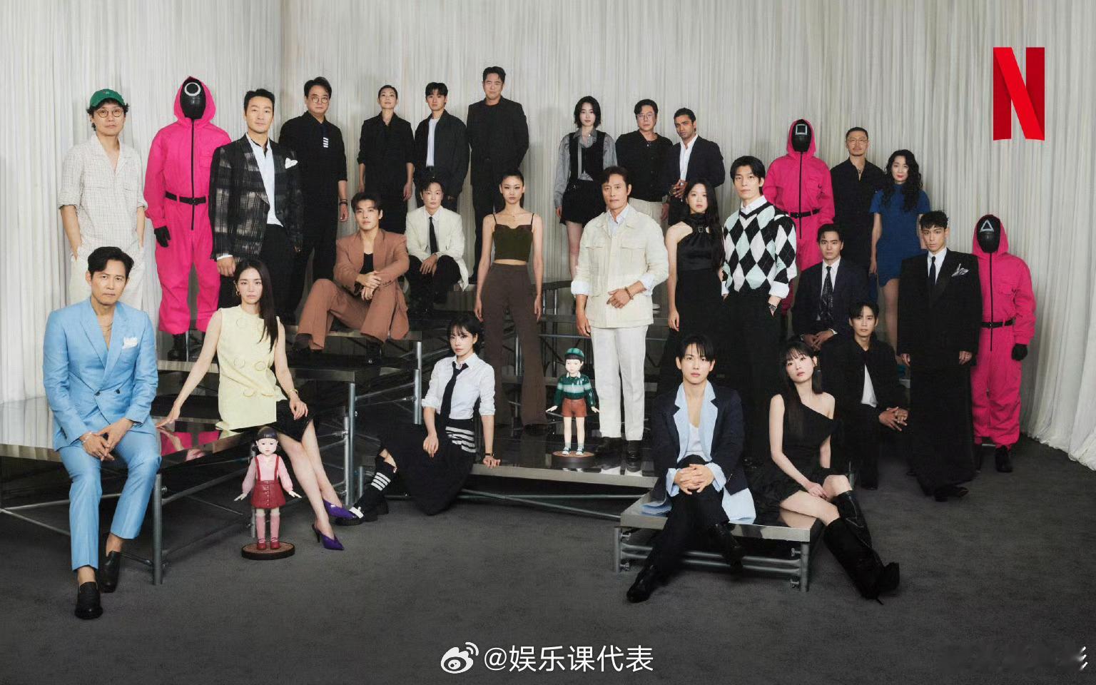 鱿鱼游戏全员合体鱿鱼游戏大合照 《鱿鱼游戏》1-3季演员大合照，你最喜欢的角色是