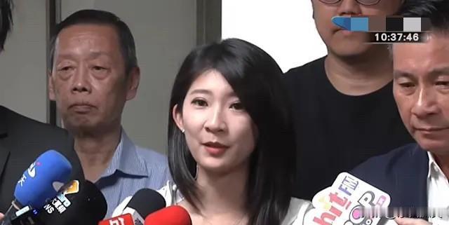 台北市连放两天台风假遭绿营围攻，李明璇力挺蒋万安这决策

受到巴威台风影响，台北