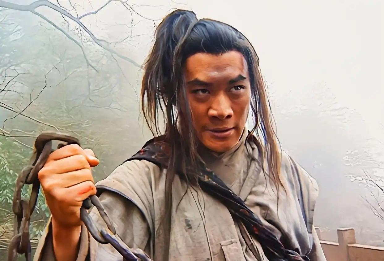 这么说吧！武松奥运会的“散打王”，燕青是奥运会的“摔跤王”；两人交手武松不被燕青