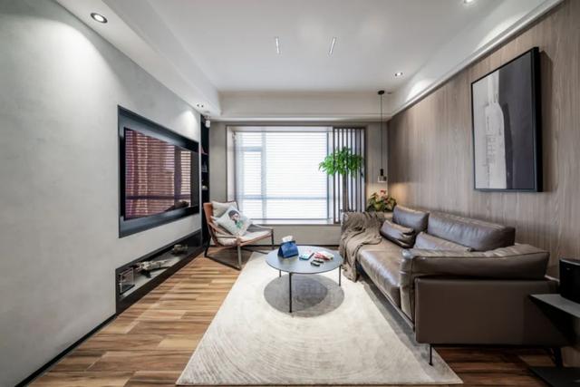 客厅窗户小怎么装修设计？