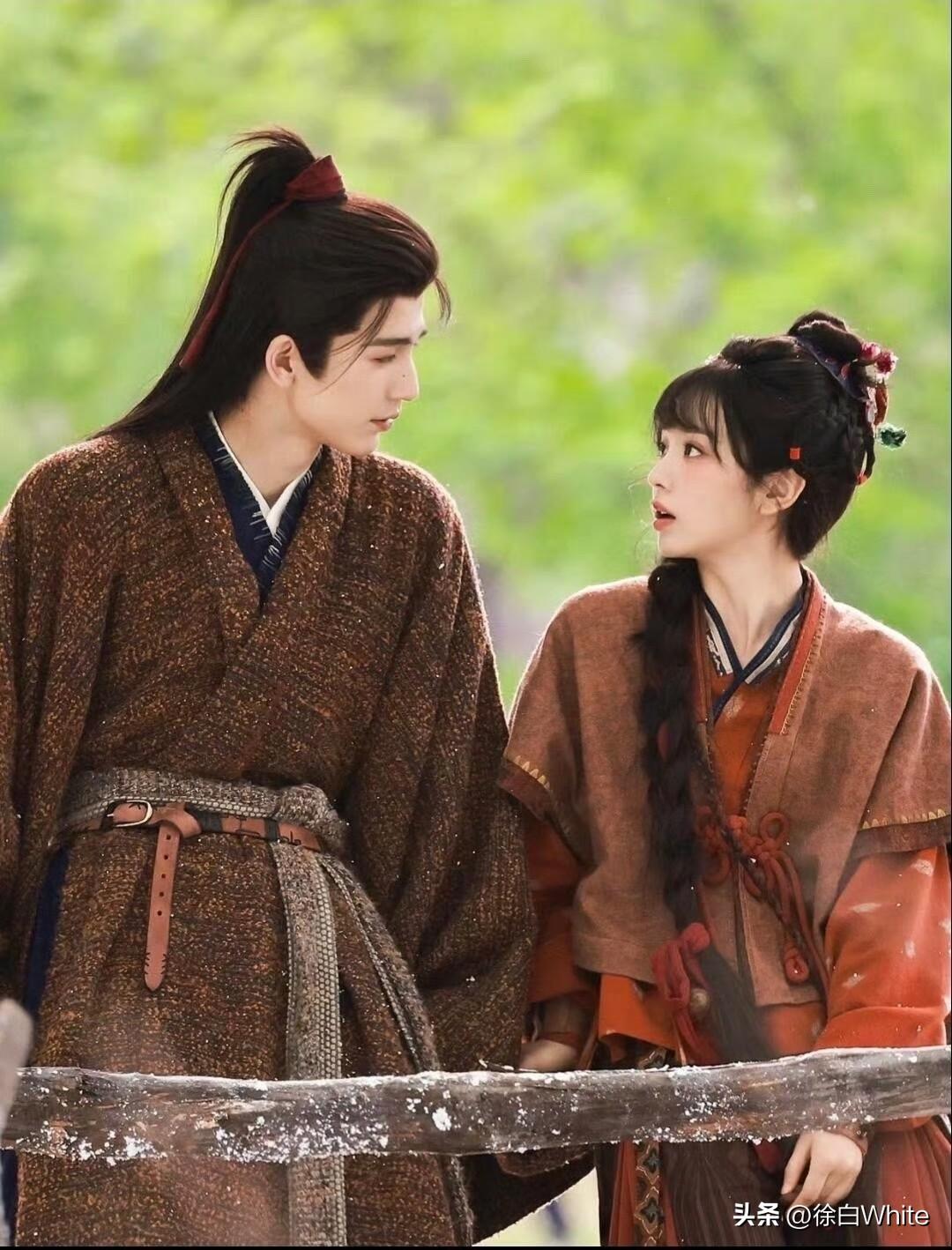 3月7日，《逐玉》导演不是来拍剧的是来拍写真的，演员也不是来演戏的是来出神图的