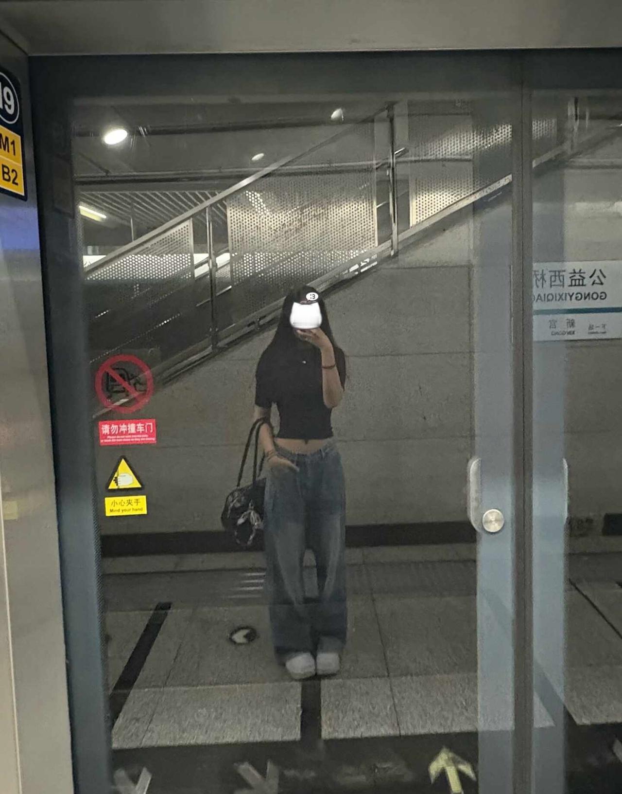 北京你别热我了行吗
随地大小拍