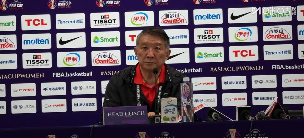 中国女篮22分大比分战胜了韩国队，赛后听听他们怎么说：
宫鲁鸣：双塔战术是我们的