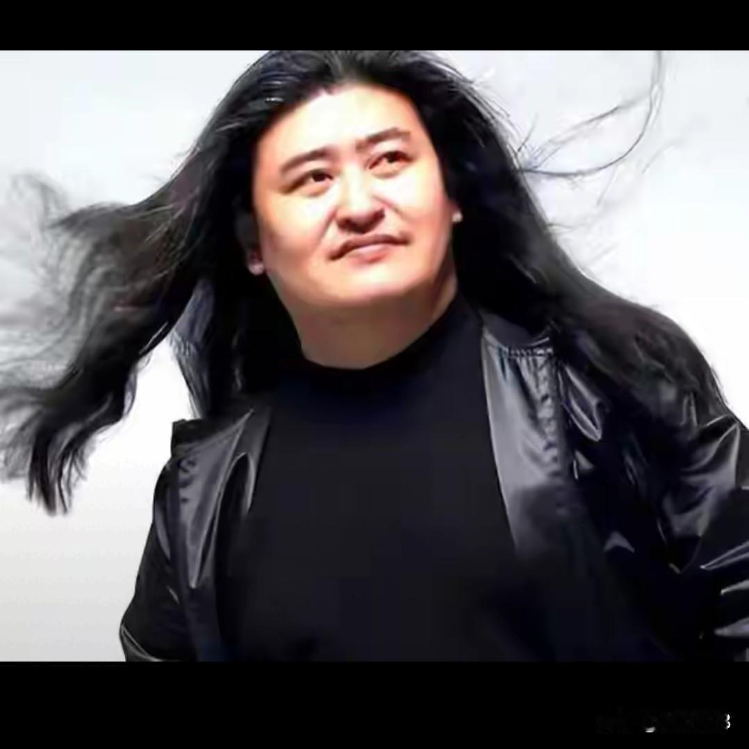 歌手刘欢病逝，享年63岁，曾经一首好汉歌响彻大江南北！
刚刷到这条消息的时候整个