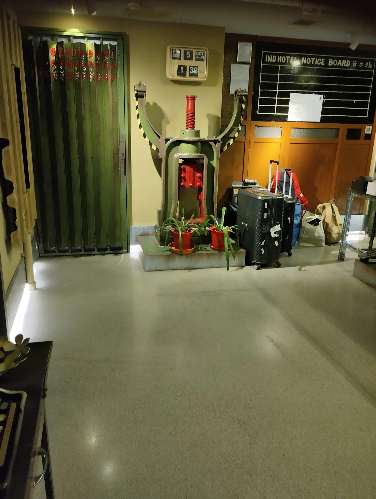 说这里是一家酒店的大堂,你信吗？