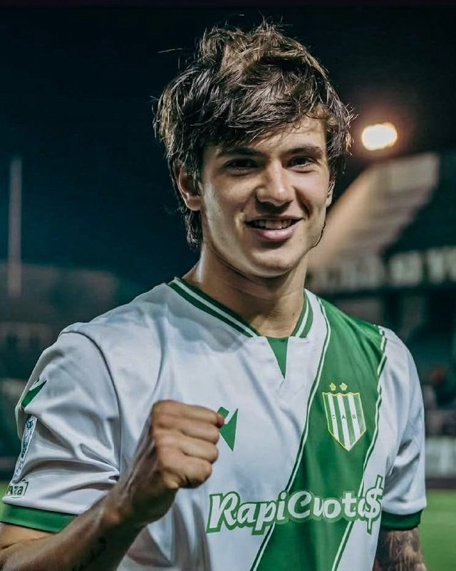 🚨CLMerlo🇦🇷🇪🇸 西甲埃尔切以350万美元从阿甲班菲尔德买下左