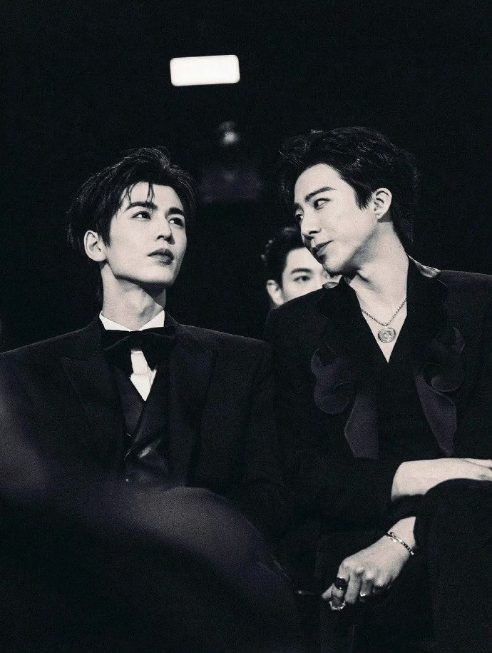 张凌赫刘宇宁神图张凌赫刘宇宁同框神图 张凌赫刘宇宁神图 