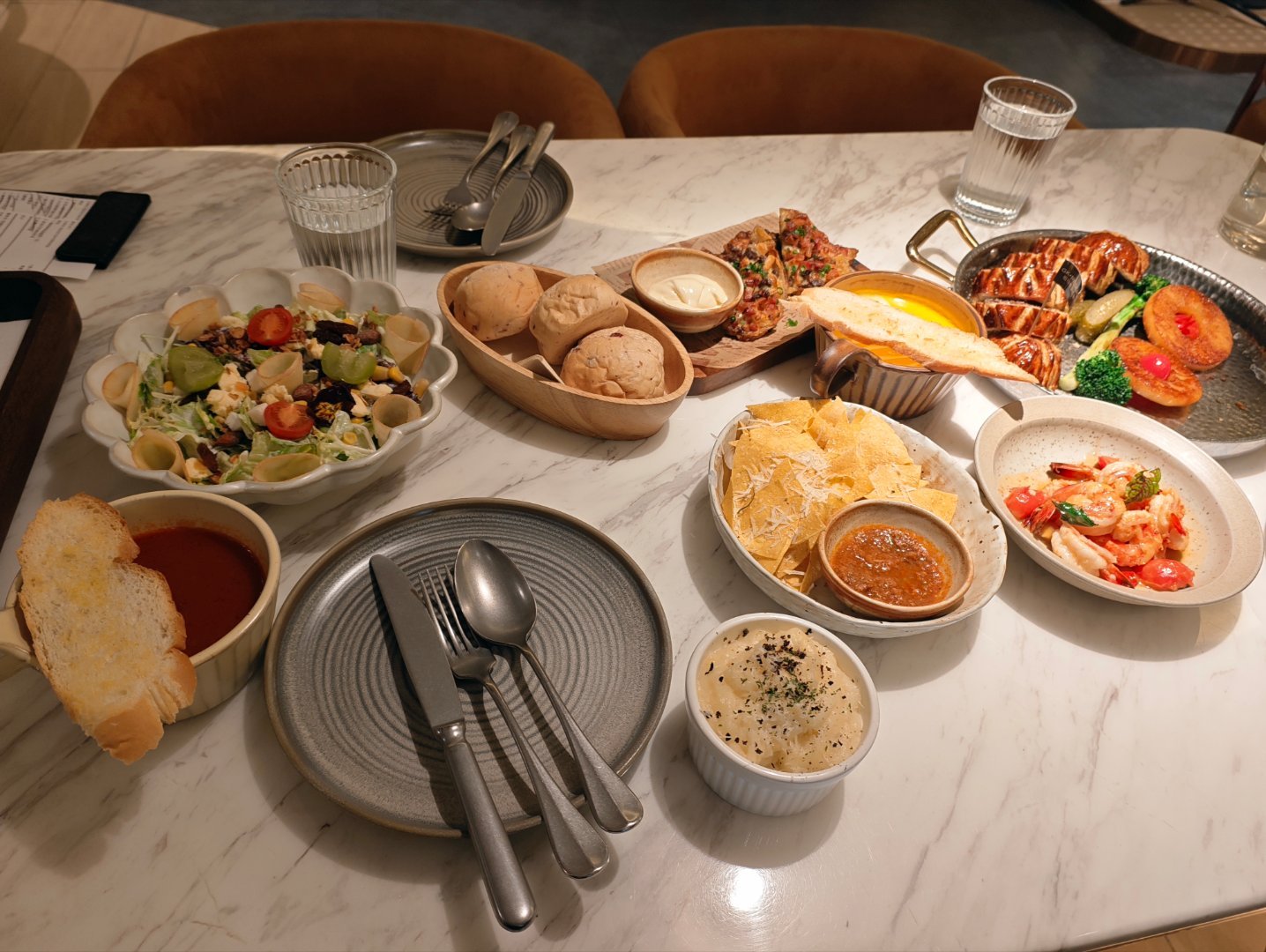 今天整一顿“漂亮饭”答谢一下那天帮我组装气球的朋友和同事