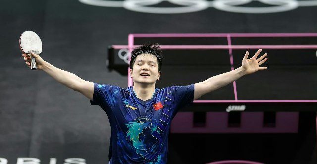 国际乒联大赞樊振东是乒坛王子 要不说樊振东是第一呢，确实非常强庞大不管是解说还是