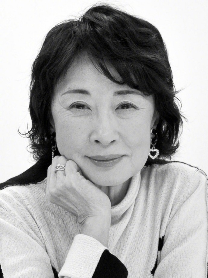 演员吉行和子去世 日本女演员吉行和子已于9月2日因肺炎去世，享年90岁。遵照逝者