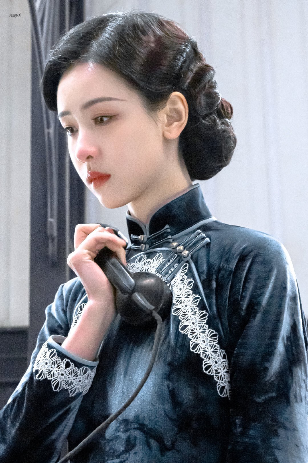 陈都灵[超话]“泥潭之中成长才能发出最耀眼的力量” "𝓖𝓻𝓸𝔀𝓽𝓱 