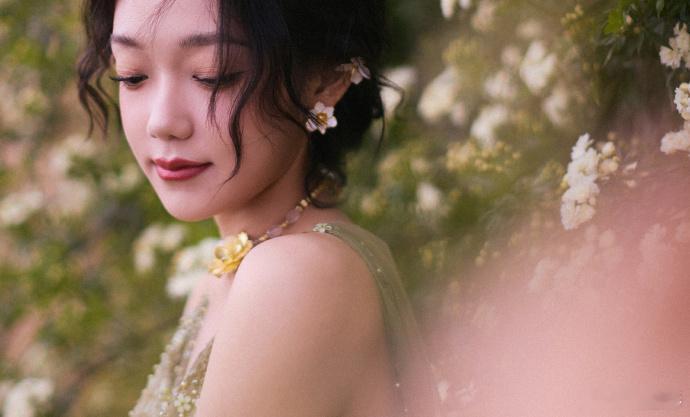 希林娜依高绿野仙踪希林娜依高绿野仙踪裙 从童话里走出来的公主，美到失语 