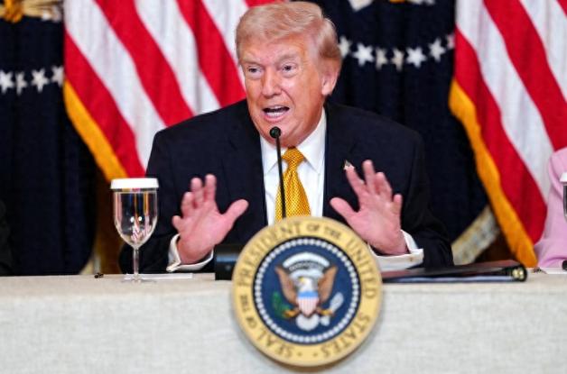 笑不活了！特朗普放低姿态求盟友帮忙，结果被集体泼冷水、不给面子，昔日大哥彻底翻车