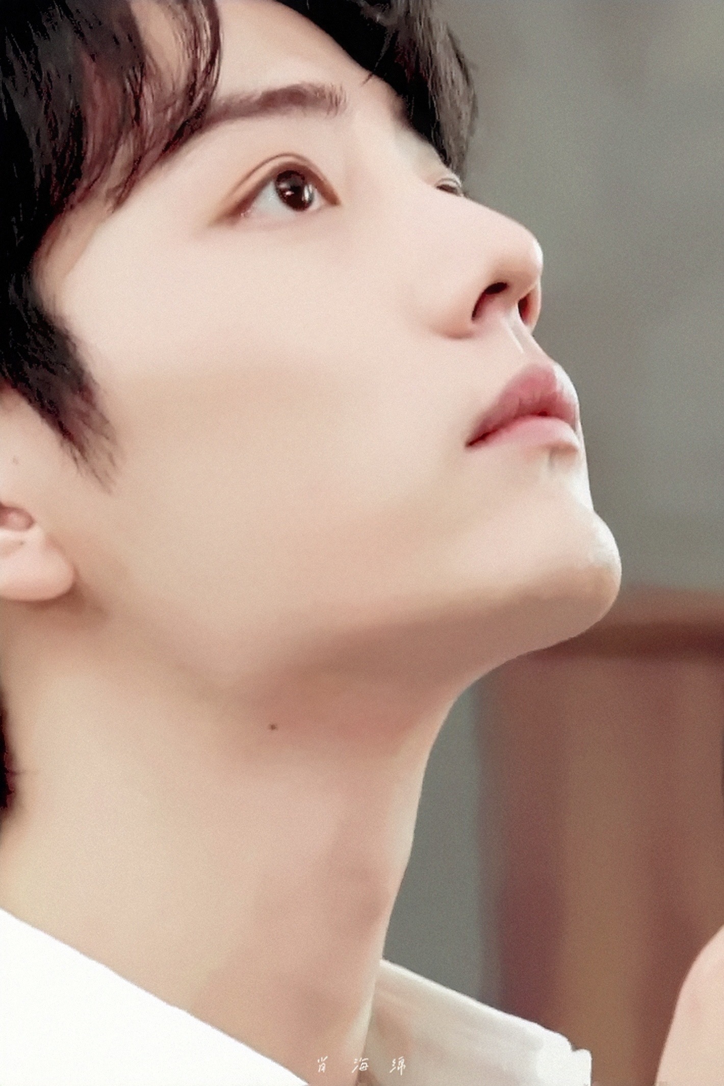 白衬衣的神！清新帅气真养眼！肖战得闲谨制登猫眼娱乐财报 📮眼睛粘在肖战上bgm