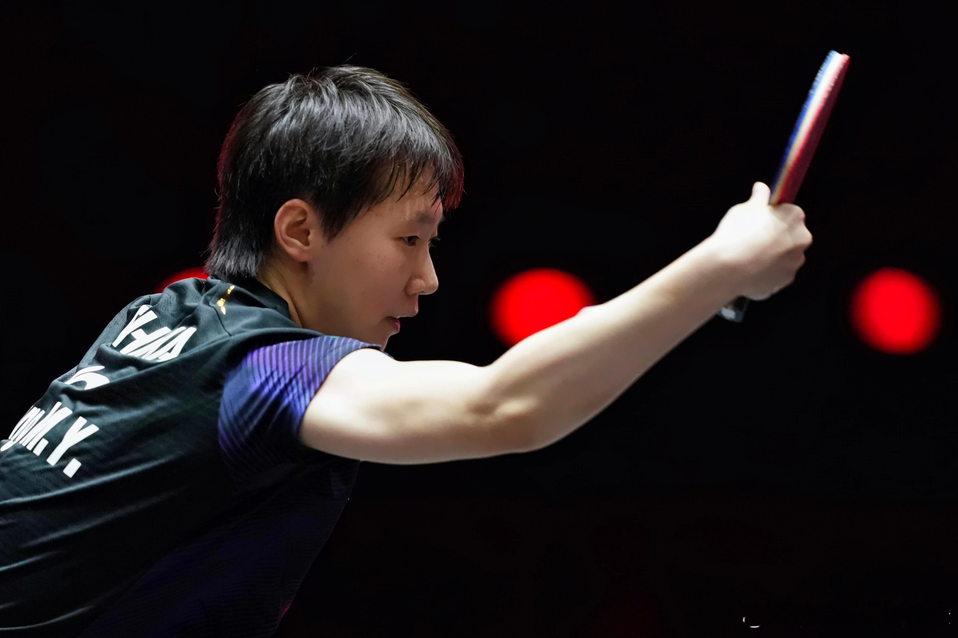 拾照片|眼睛紧紧贴着取景器时“静得能听见自己的心跳声”当乒乓遇到中国年