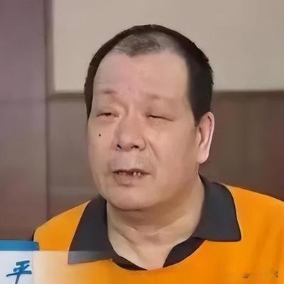 2003年，哈尔滨一位保安用2000元买彩票，第二天一开奖就中了500万。更令人