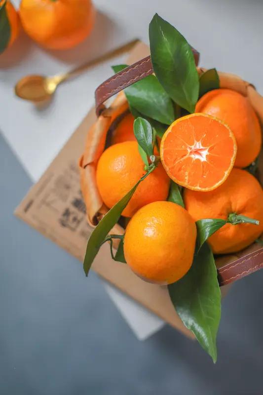 今年沃柑价格就像坐了滑梯一样大幅走低，多地批发价就像打折促销似的，仅1.5元左右