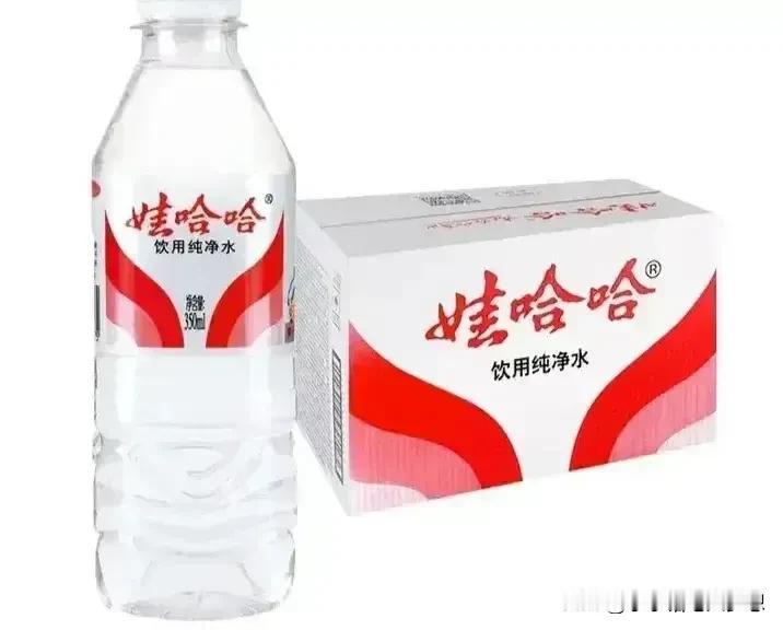 记得一个主持人问娃哈哈董事长宗庆后，为什么你们所有的产品都用纸箱包装？不用薄膜呢