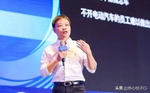 何小鹏说，绝大部分开过智能电动车的人，再去开原来很好的车就不适应了。他的体验完全