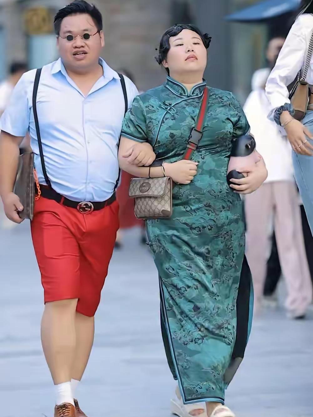 蒋胖胖一场直播狂卖300万，人是变美了，可那个曾经形影不离的搭档冷少却彻底消失了