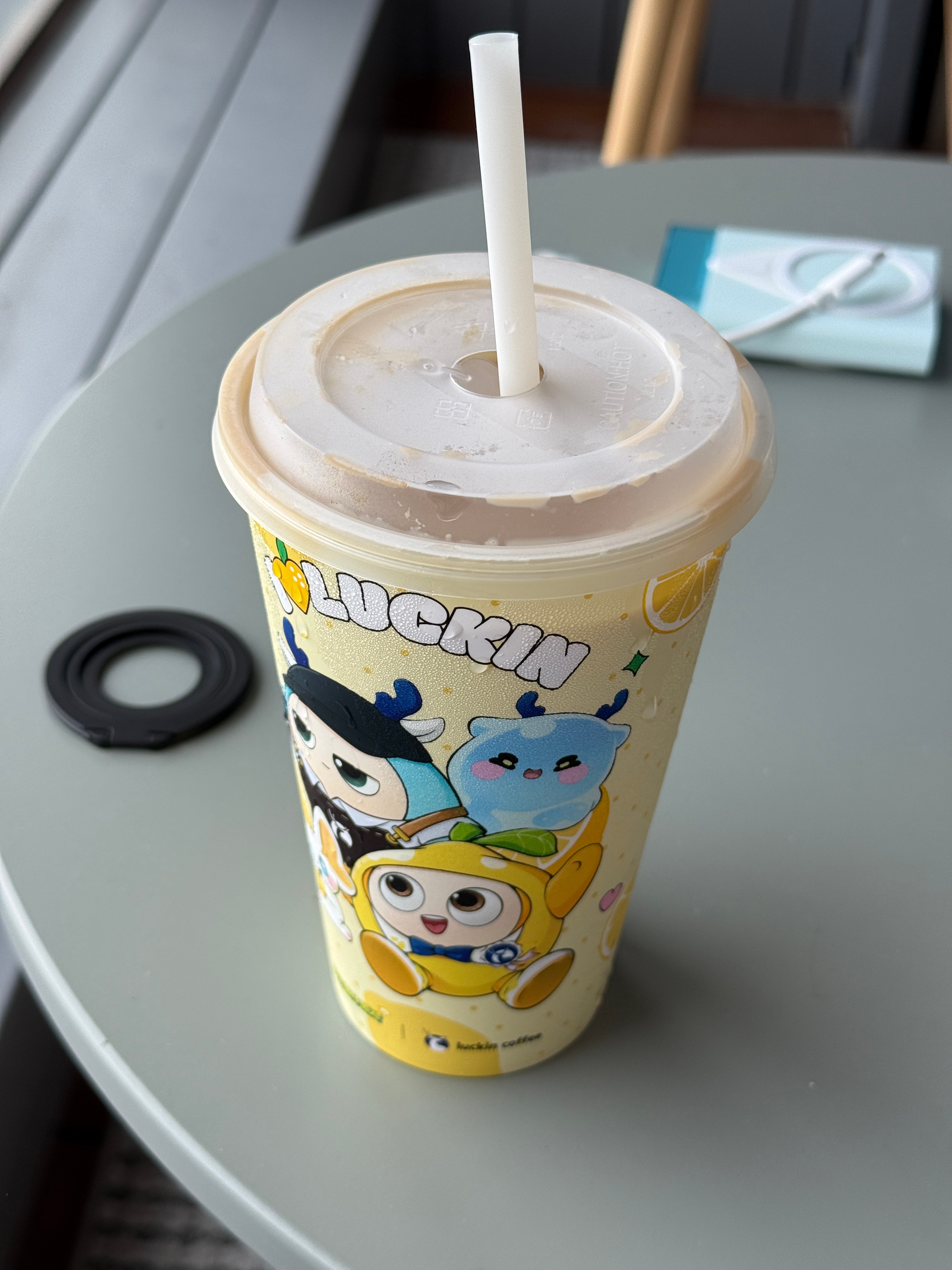 瑞幸联名款的这个杯子质量好好啊，这个杯子成本估计要2块钱