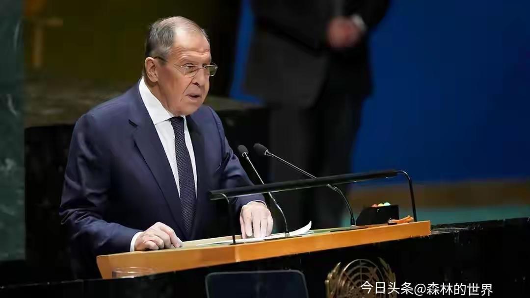俄外长联大“挺印入常”：14亿人的国家，安理会该给个座。联合国大会俄罗斯外长拉夫