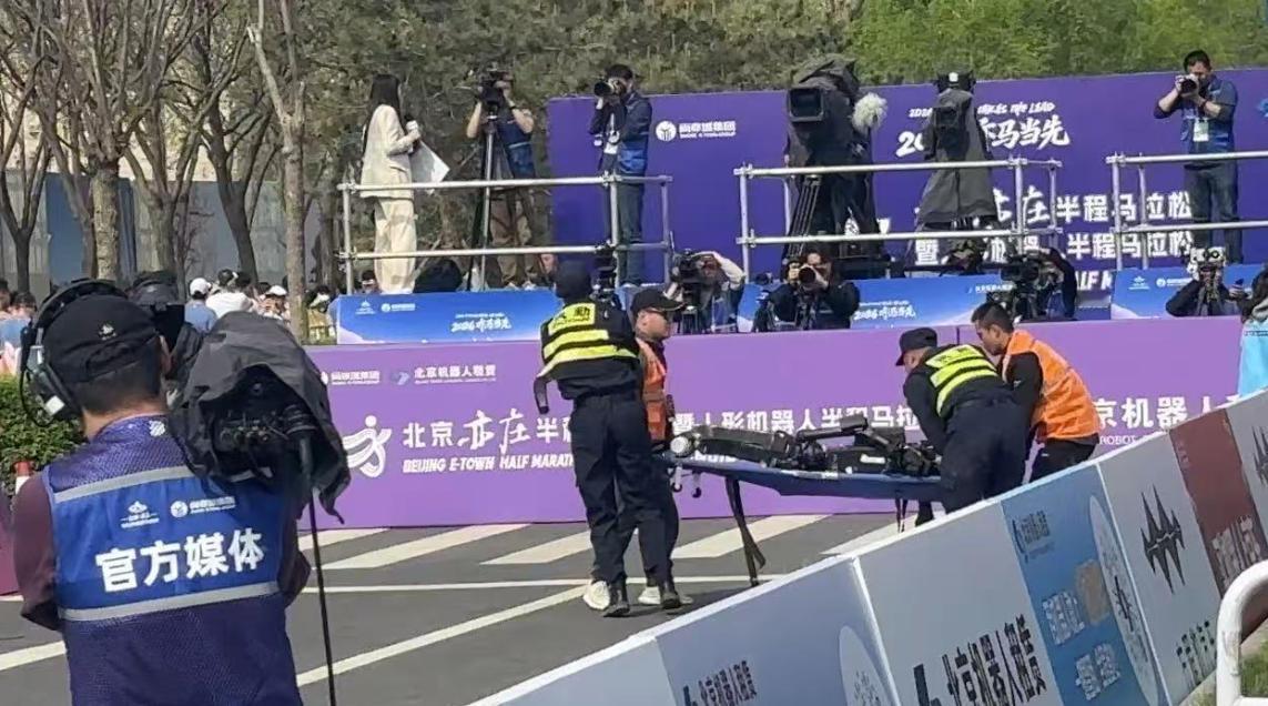 宇树研发费用或比牧原养猪经费低 宇树的上市，本质是资本对散户的嘲讽，资本的潜在意