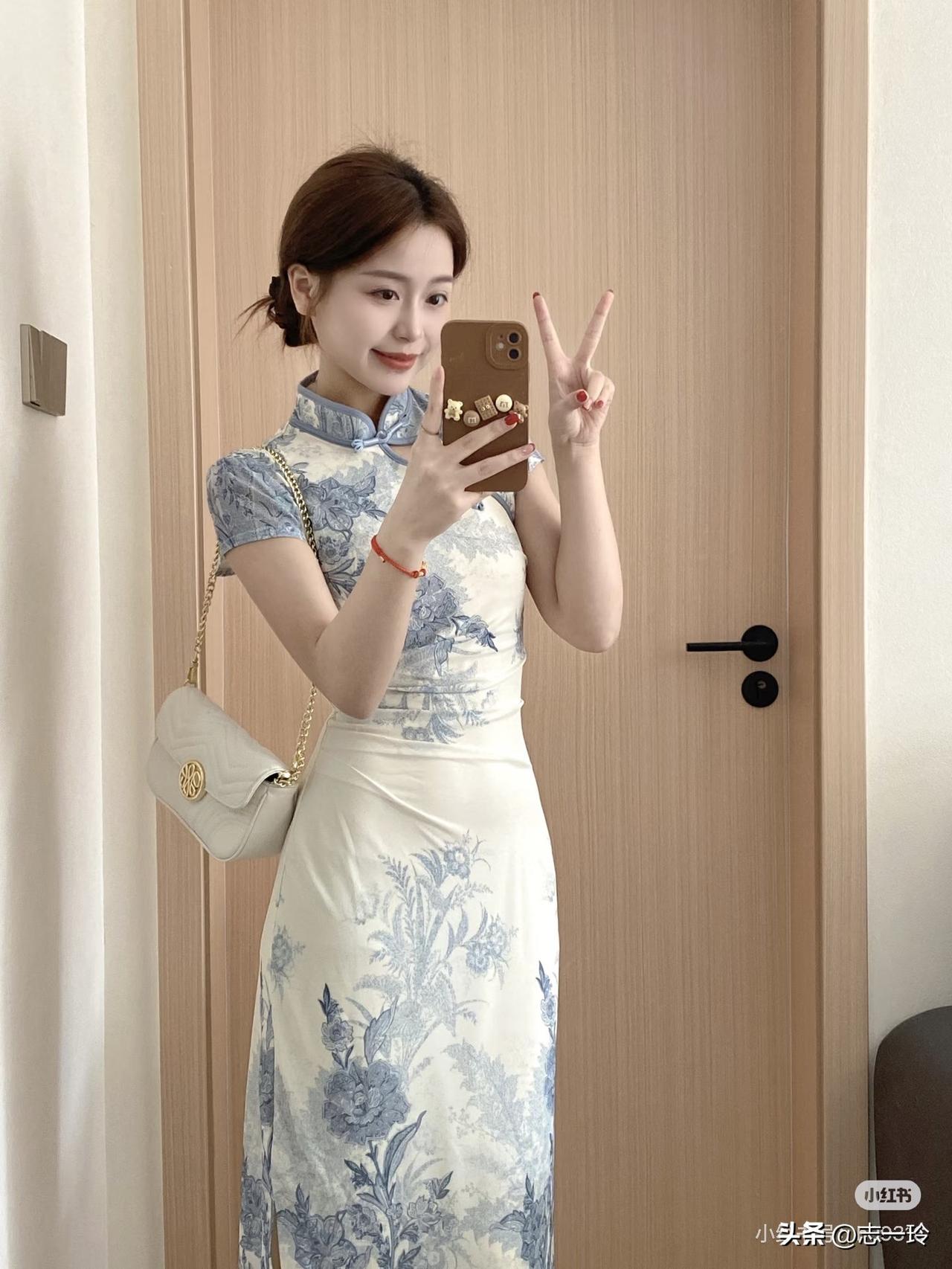 初恋蓝旗袍谁不爱啊