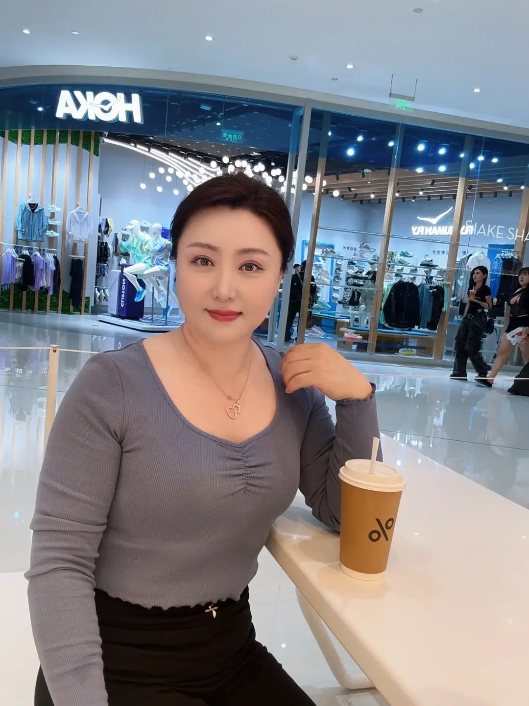 人生最接近心灵的三个时刻 … 午夜梦回，酒后微醺；被一首音乐燃起的内心。